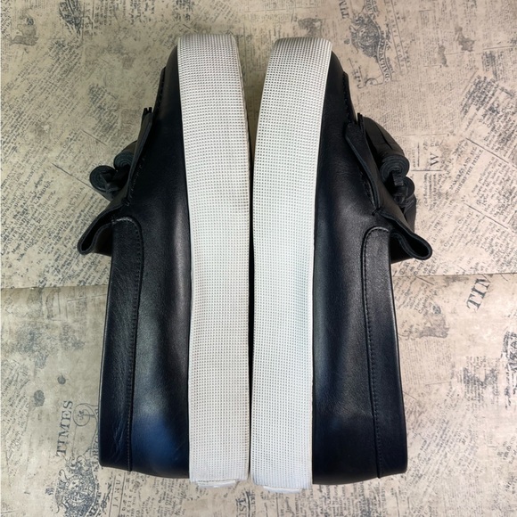 Longchamp Fall 2015 Ready to Wear Collection platform black leather loafers - Picture 7 of 14